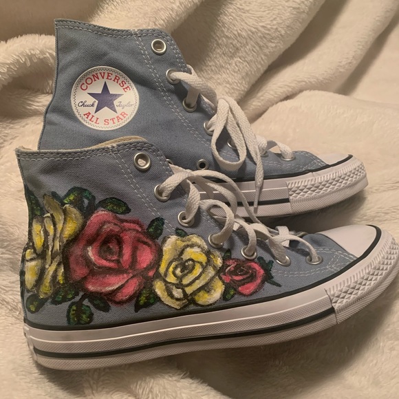 Rose Converse - Picture 4 of 8